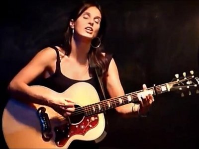 Flossie Malavialle - Roots Music Club