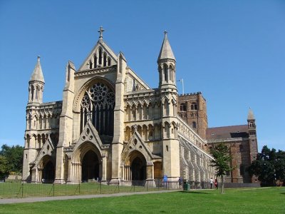 Adult Drawing Session at St Albans Cathedral (10am – 1pm)