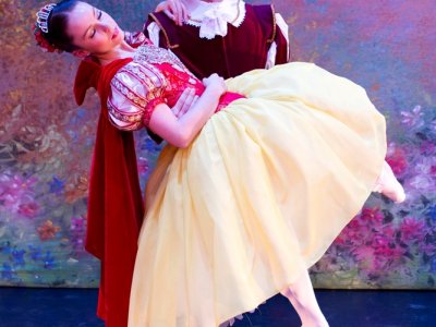 Vienna Festival Ballet Presents: Snow White