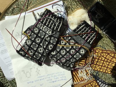 Knit Sanquhar gloves in London