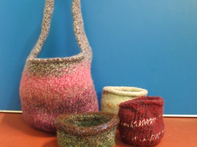 Knitty Gritty : 3-D Knitting For Felting