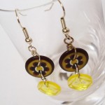 Button and wire earings